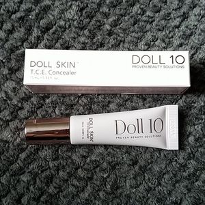 Brand new Doll 10 T.C.E concealer